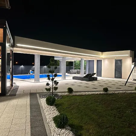Khalani Villa *